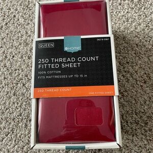 Red Queen Fitted Sheet